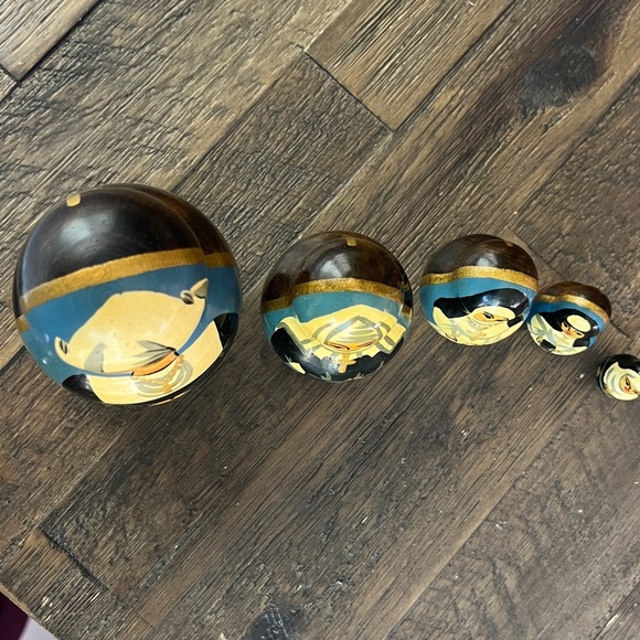 Matryoshka Russian Vintage Nun Set 1998 Signed-Set of 5 - Picture 9 of 16